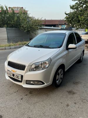 Nexia 3 sotiladi