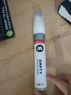 Molotow 611em с приставочным кольцом