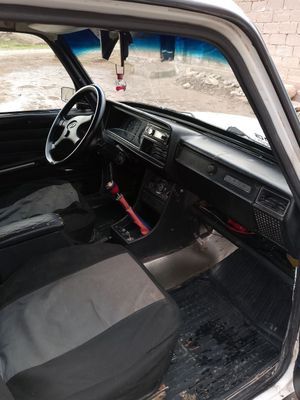Vaz 2107, sotaman. Srochna pul zarurligi uchun.