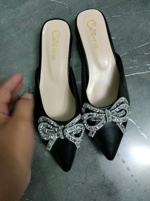 Chishang brendi,razmer 40, yangi