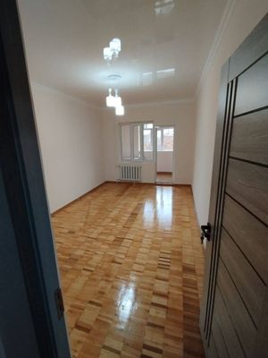 Срочно аренда квартиру Массив Корасу -6 2/3/5 балкон 2/6