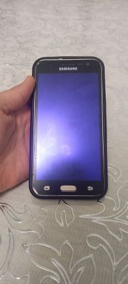 Samsung j3 telfon zor holatda hamma joyi ishliydi.
