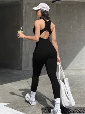 Новый спортивный комбенизон