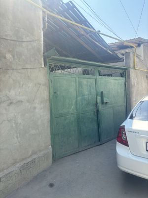 Срочно продам ворота размер 2.15/ 3.25 в среднем состоянии