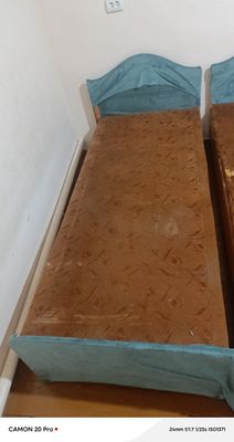 Срочно продается одноместная кравоть 2шт за обе кровати 400.000