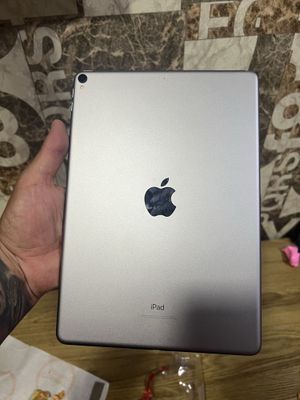 Ipad pro 10.05 сотилади