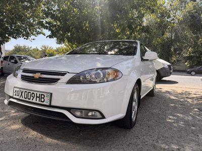Srochno sotiladi Chevrolet Gentra 2018 Avtomat Kraska tozza Metan