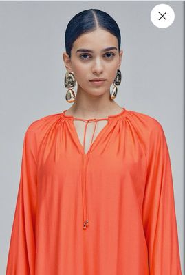ПЛАТЬЕ С ВОЗДУШНЫМИ РУКАВАМИ от бренд H&M