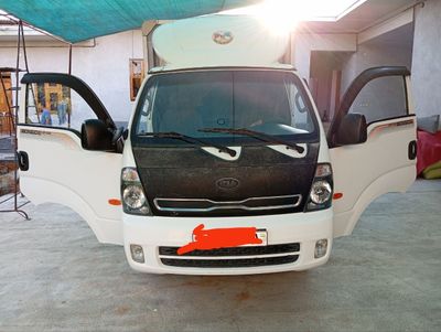 Kia bongo avtomobil