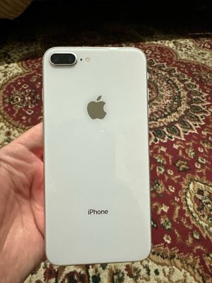 iPhone 8 plus sotiladi.