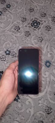 Samsung Galaxy a11 sotiladi pamyat 32gb holati yaxshi narxini kelisham