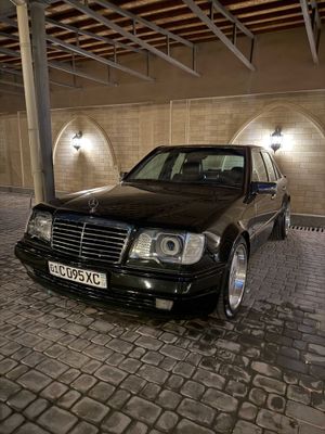 Mercedes-Benz W124 Volchok | Волчок (E320)