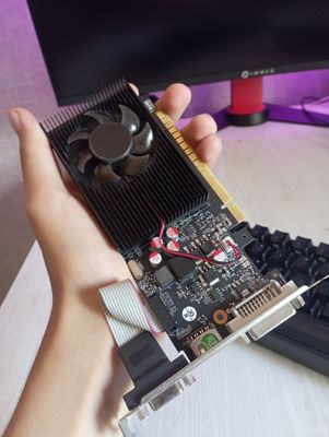Gt 730 4 gb video karta sotiladi.