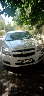 Продаю автомобиль malibu 1