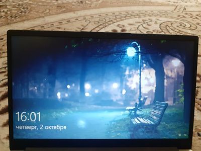 Lenova notebook holati ideal