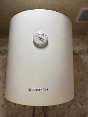 Водонагреватель Ariston