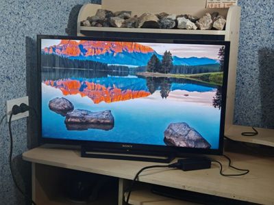 Телевизор Sony KDL-32RE303