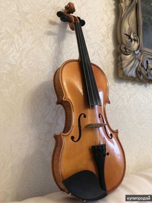 Скрипка Чехское Antonius Stradivarius, Cremonensis Faciebat Anno 1713»