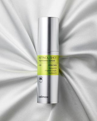 Подтягивающая сыворотка с ретинолом и микроиглами Celimax The Vita−A Retinol Shot Tightening Serum