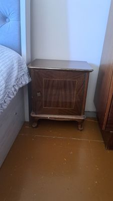 Тумбочки в спальню