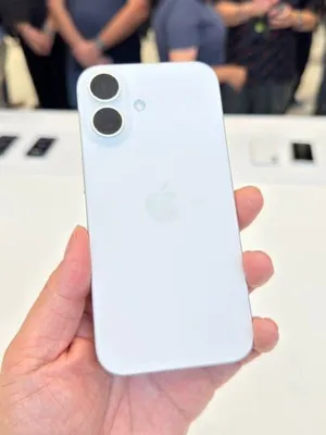 Iphone 16 на 256 гб гарантия есть