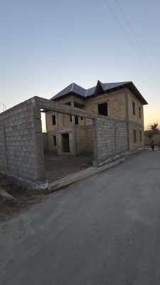 Котеж Срочна Сотилади 2.8-сотик 6-хона. Ор 5-Мик Мелодия Алатхона