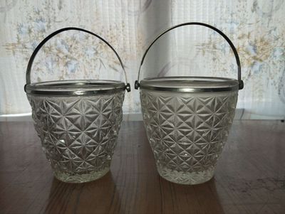 Конфетницы новые.