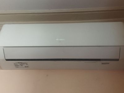 Кондиционер почти новый