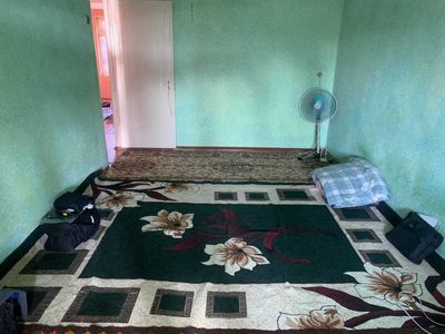 Srochna odam quyiladi Chilonzor metro kvartira 3 xonalik 750.000 dan