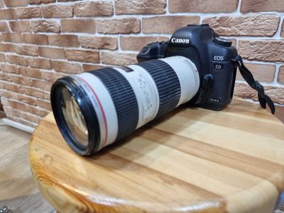 Продается фотоаппарат Canon 5D Mark II в отличном состоянии