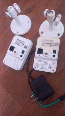 Camera sotiladi 400 ming