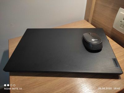 Noutbuk Lenovo ofesniy 8-128 gb