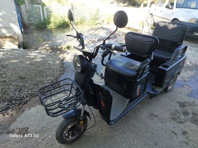 Electronic Skuter sotiladi