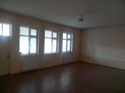 Саёхатда катедж аренда берилади оилага 4 хона 6 сотих