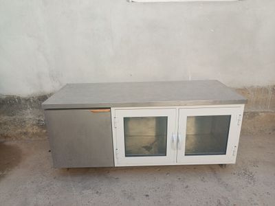 Стол холодильник из нержавеющей стали