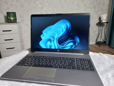 HP 15.6″ ноутбук AMD Ryzen 3 5300U, 8GB/256GB SSD