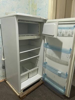 холадилник сотилади