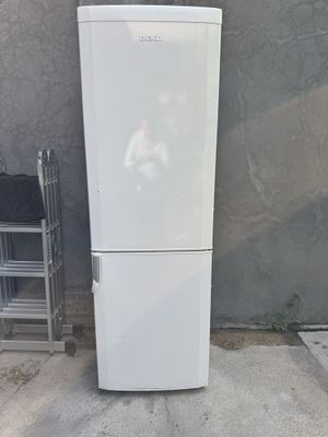 Холодильник Beko хорошим рабочем состаянии