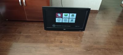 Televizor sotiladi