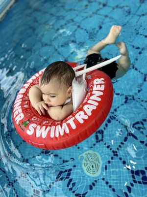 Продаю популярный круг “swim trainer”