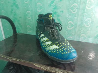 Butsi predator adidas