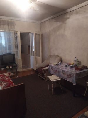 Маклер. Сдаю 1 ком квартиру. Квартира большая с балконом