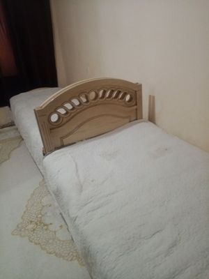Продам две спальные кровати