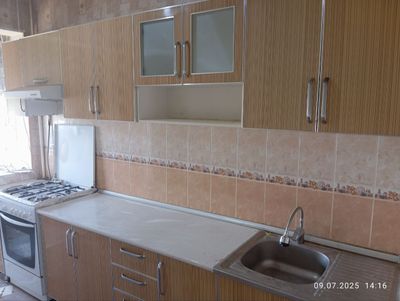 Срочно продам кухонный гарнитур