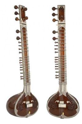 Sitar sotiladi futlyari bilan. Продам Ситар с футьляром