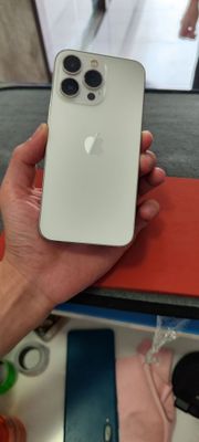 Iphone 13 pro. Nok