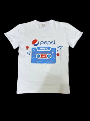 белые футболки от Pepsi