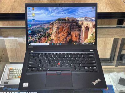 Lenovo ThinkPad T14s Core i7-10610U ram 16 ssd 256