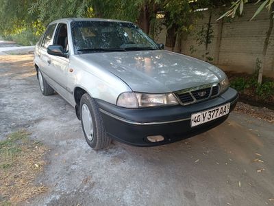 Nexia 1 2004 srochna sotiladi