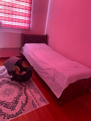 Sotiladi sifati a’lo juda müstahkam holati a’lo krovat